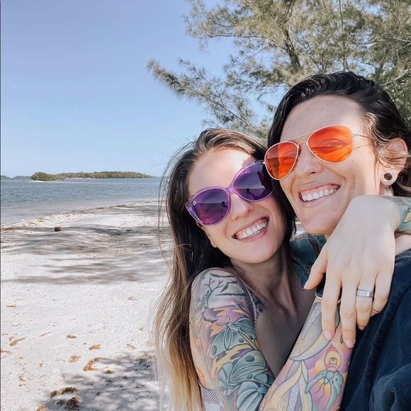 Aviator Orange Lens with Gold Framed Sunglasses - Picture 2 of 8